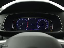 Volkswagen T-Cross R-Line 1.0 TSI 85 kW (115 CV) Automático DSG 7 vel. - Miniatura 9