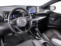 Toyota Yaris 1.5 VVT-I HYBRID STYLE 5P - Miniatura 28