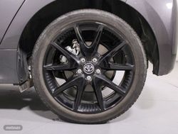 Toyota Yaris 1.5 VVT-I HYBRID STYLE 5P - Miniatura 8