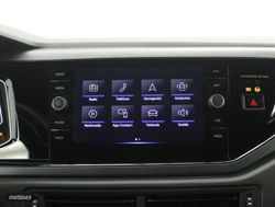 Volkswagen Polo 1.0 TSI 70KW R-LINE 5P - Miniatura 12
