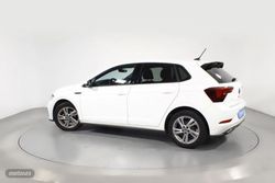 Volkswagen Polo 1.0 TSI 70KW R-LINE 5P - Miniatura 18