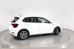 Volkswagen Polo 1.0 TSI 70KW R-LINE 5P - Miniatura 24