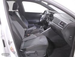 Volkswagen Polo 1.0 TSI 70KW R-LINE 5P - Miniatura 5
