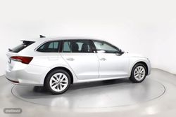 Skoda Octavia fam. 1.5 TSI MHEV DESIGN 110KW DSG 5P - Miniatura 24