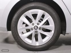 Skoda Octavia fam. 1.5 TSI MHEV DESIGN 110KW DSG 5P - Miniatura 8