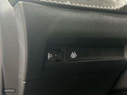 Peugeot 2008 Eléctrico Active 100 kW (136 CV) - Miniatura 32