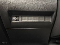 Peugeot 208 HYBRID 100 eDCS6 Style - Miniatura 13