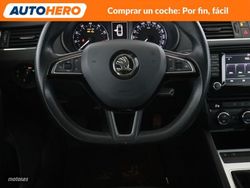 Skoda Octavia 1.4 TSI Style - Miniatura 24