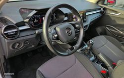 Skoda Fabia MPI 80cv. AMBITION - Miniatura 12