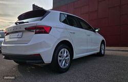 Skoda Fabia MPI 80cv. AMBITION - Miniatura 4