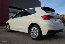 Skoda Fabia MPI 80cv. AMBITION - Miniatura 5