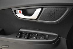Hyundai Kona 1.0 TGDI Maxx 4x2 - Miniatura 12