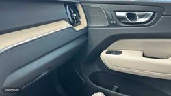 Volvo XC 60 XC60 Plus, B5 AWD Mild hybrid, Gasolina, Dark - Miniatura 22