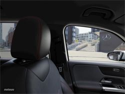 Mercedes EQB EQB 250 - Miniatura 12