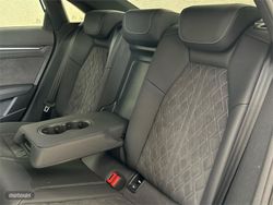 Audi A3 Sedan Black line 35 TFSI 110kW S tronic - Miniatura 13