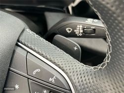 Audi A3 Sedan Black line 35 TFSI 110kW S tronic - Miniatura 23