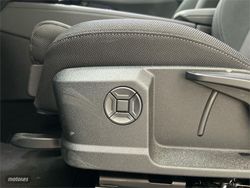 Audi Q3 S line e-hybrid 200 kW - Miniatura 27