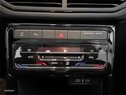 Volkswagen T-Cross 1.0 TSI 95CV Life - Miniatura 14