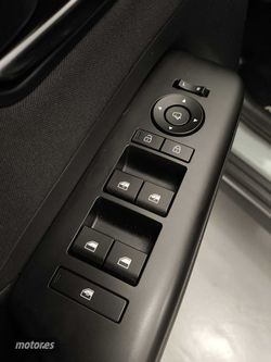 Hyundai Kona HEV 1.6 GDI NLine DT 138 - Miniatura 28