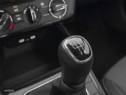 Skoda Fabia 1.0 TSI 95CV Ambition - Miniatura 17
