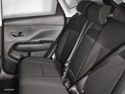 Hyundai Kona 1.0 TGDI 120CV Maxx - Miniatura 18