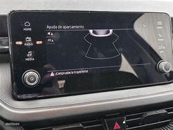 Skoda Fabia 1.0 TSI 95CV Essence - Miniatura 12