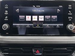 Skoda Fabia 1.0 TSI 95CV Essence - Miniatura 14