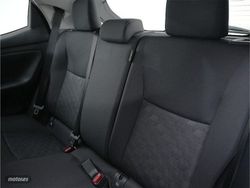 Toyota Yaris 1.5 e-CVT 116CV 120H Active Plus - Miniatura 15