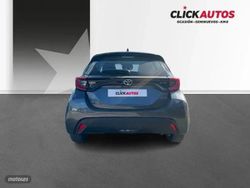 Toyota Yaris 1.5 e-CVT 116CV 120H Active Plus - Miniatura 4