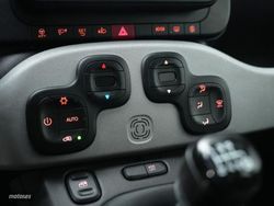 Fiat Panda 1.0 Hybrid 70CV Garmin - Miniatura 13