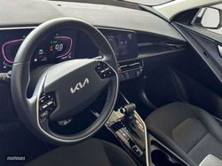 Kia Niro 1.6 GDI HEV HYBRID 141CV CONCEPT - Miniatura 9