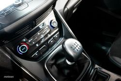 Ford Kuga 1.5 150CV ST-LINE - Miniatura 17