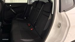 Peugeot 2008 1.2L PureTech 60KW (82CV) S&S Style - Miniatura 10