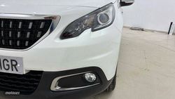 Peugeot 2008 1.2L PureTech 60KW (82CV) S&S Style - Miniatura 19