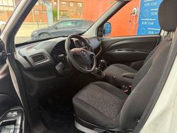 Opel Combo Tour Selective 1.6 CDTI 105 CV Stop&Start 5 plazas - Miniatura 16
