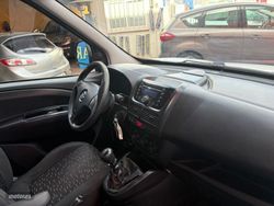 Opel Combo Tour Selective 1.6 CDTI 105 CV Stop&Start 5 plazas - Miniatura 17