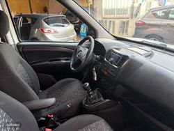 Opel Combo Tour Selective 1.6 CDTI 105 CV Stop&Start 5 plazas - Miniatura 19