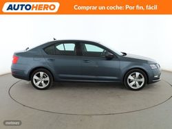 Skoda Octavia 2.0 TDI Style - Miniatura 7