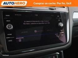Volkswagen Tiguan 2.0 TDI Sport 4Motion BlueMotion Tech - Miniatura 25