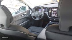 Volvo XC 60 2.0 B4 D AWD Core Auto - Miniatura 8