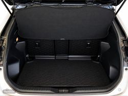 Toyota Yaris Cross 1.5 120H Adventure - Miniatura 10