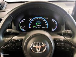 Toyota Yaris Cross 1.5 120H Adventure - Miniatura 13