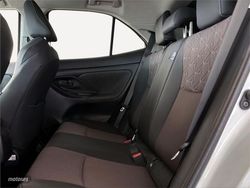 Toyota Yaris Cross 1.5 120H Style - Miniatura 11