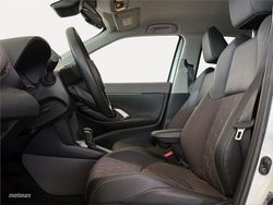 Toyota Yaris Cross 1.5 120H Style - Miniatura 12