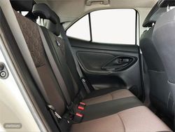 Toyota Yaris Cross 1.5 120H Style - Miniatura 7