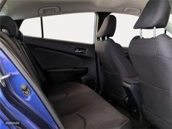 Toyota Prius Advance - Miniatura 7