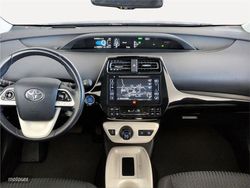 Toyota Prius Advance - Miniatura 8