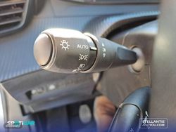 Peugeot 2008 Puretech 100 S&S 6 Vel. MAN Allure - Miniatura 19