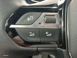 Peugeot 2008 Gasolina 100 S&S 6 Vel. MAN Allure - Miniatura 14