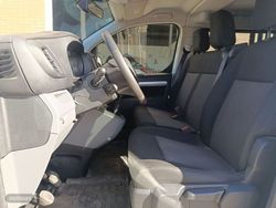 Opel Vivaro DOBLE CABINA L .S - Miniatura 10